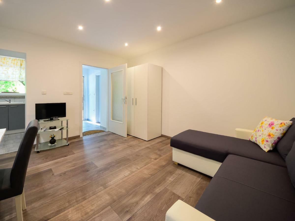 Apartment Sandra By Interhome 马图利 外观 照片