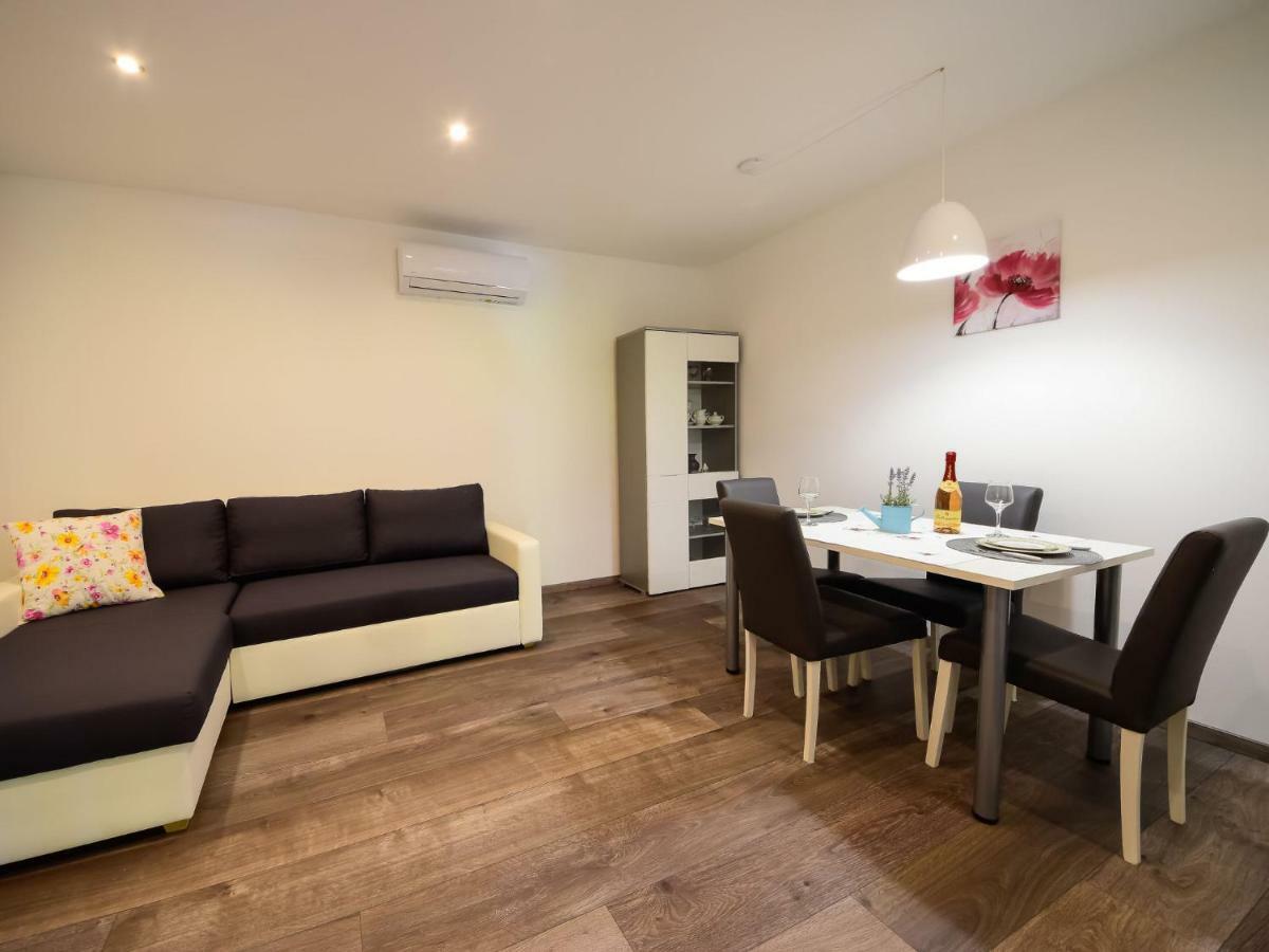 Apartment Sandra By Interhome 马图利 外观 照片